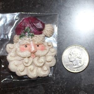 Old Fashions Resin Santa Clause, Faux Hand Carved Wood look,  pin